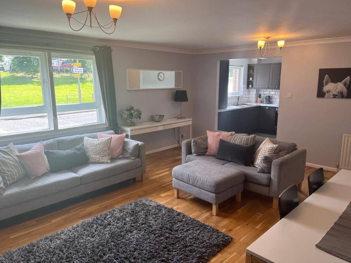 Flat Two, 212 Eaglesham Road, East Kilbride, גלאזגו מראה חיצוני תמונה
