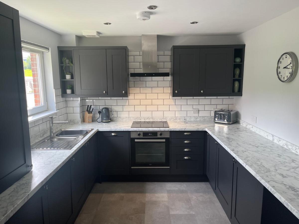 Flat Two, 212 Eaglesham Road, East Kilbride, גלאזגו מראה חיצוני תמונה